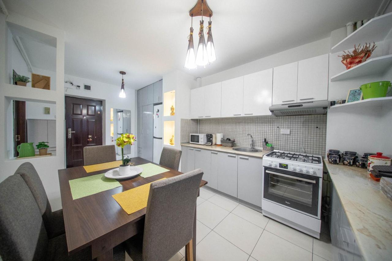 Maria Residence Arad Bagian luar foto