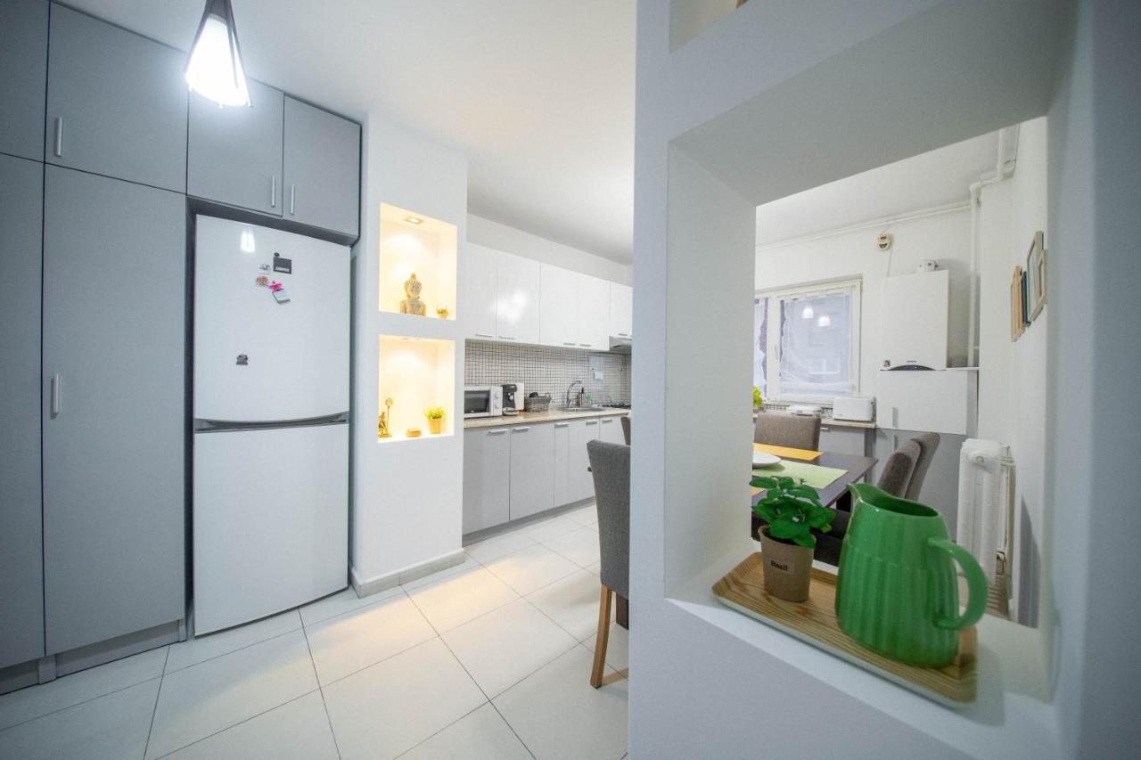 Maria Residence Arad Bagian luar foto