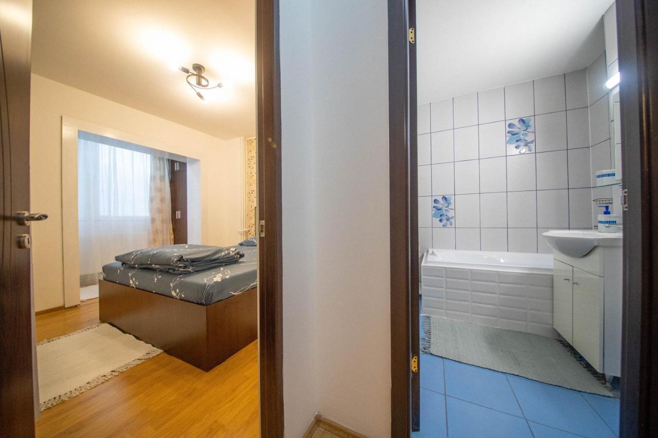 Maria Residence Arad Bagian luar foto
