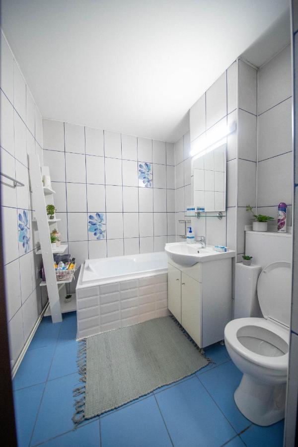 Maria Residence Arad Bagian luar foto