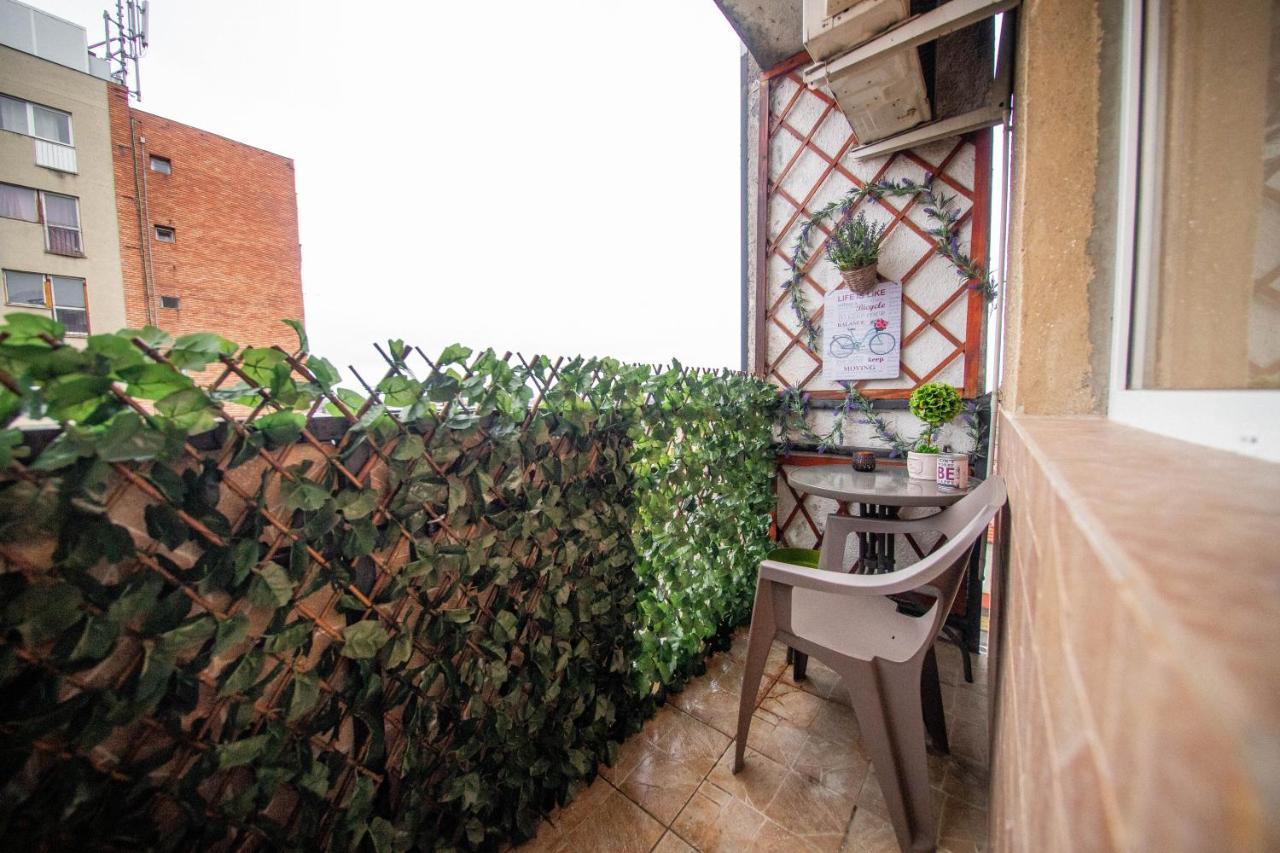 Maria Residence Arad Bagian luar foto